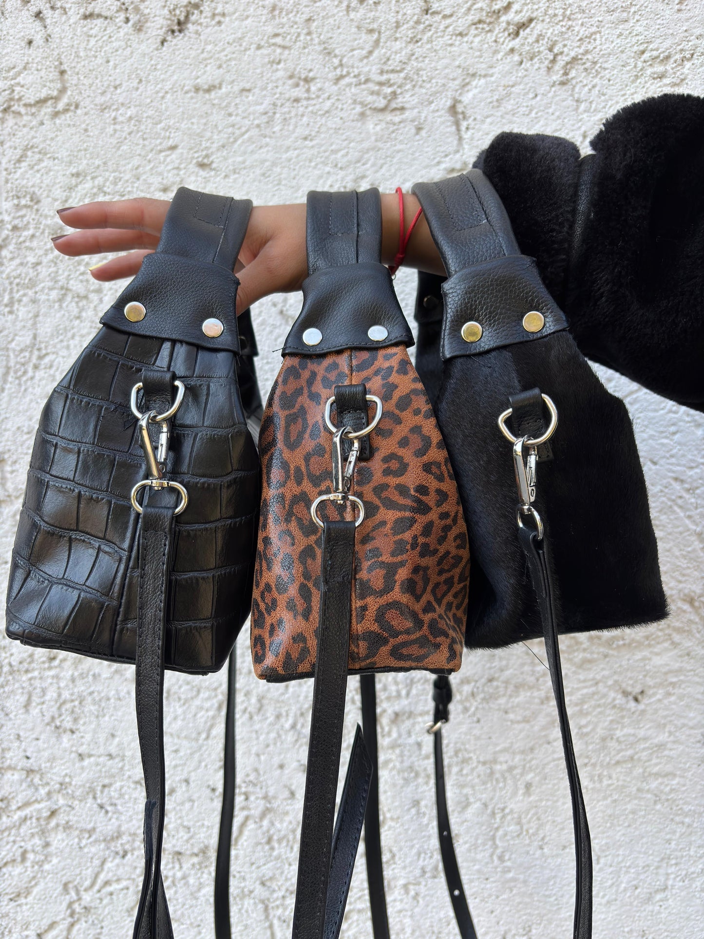 Cartera Modelo Milagros - Black Hair Leather