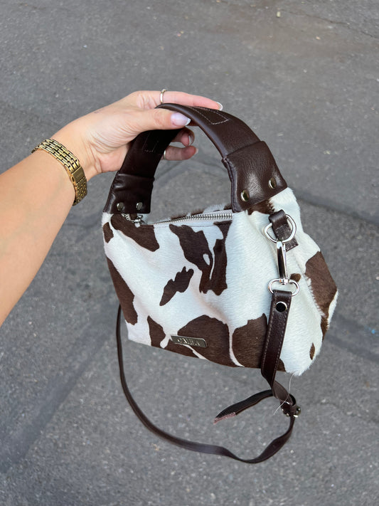 Cartera Milagros animal print cafe&white